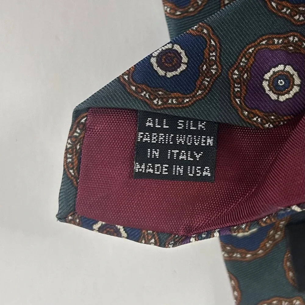 Christian Dior Vintage Necktie Green Purple Medallion Silk Italy 3 3/4 x 55 3/4